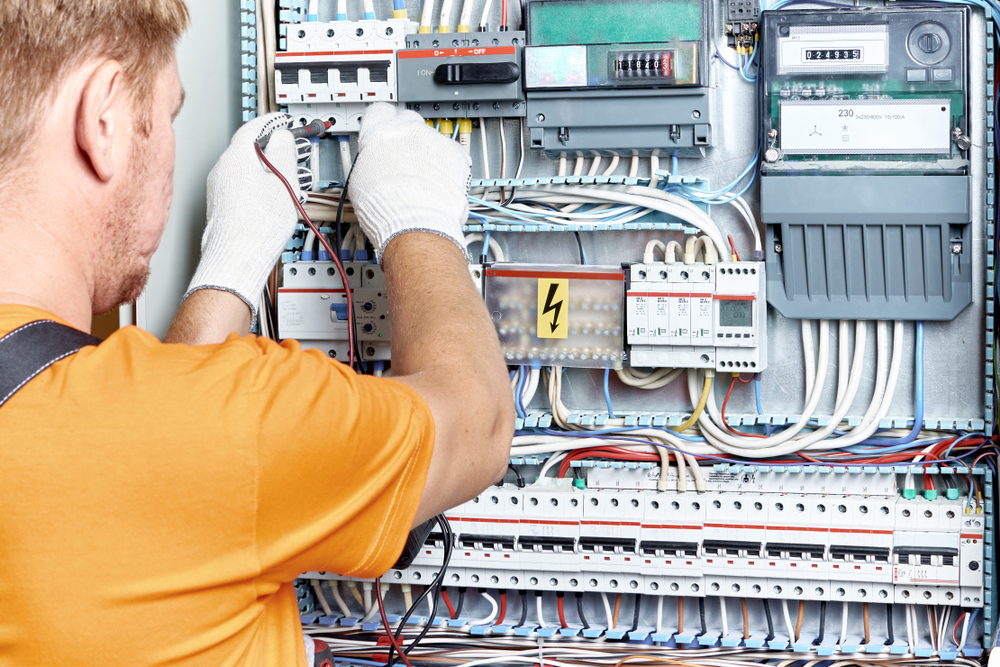 Lighting Up Texas: A Comprehensive Guide to Electrician Services in Fort Worth